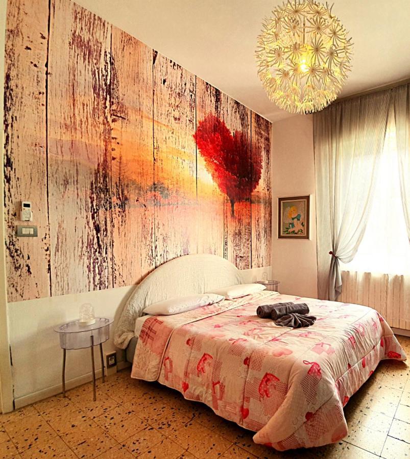Accogliente Casa Indipendente Con Wi-Fi Gratuito, A Due Passi Dal Centro E Dalle Attrazioni Ravenna Exterior foto
